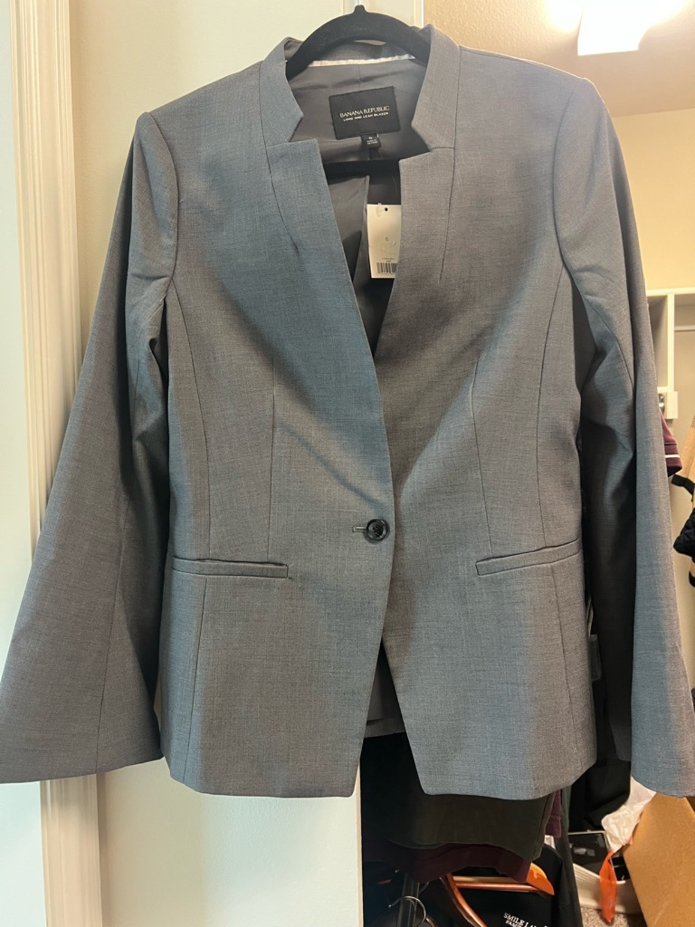 Banana Republic Women's Light Gray Collarless One-Button Blazer